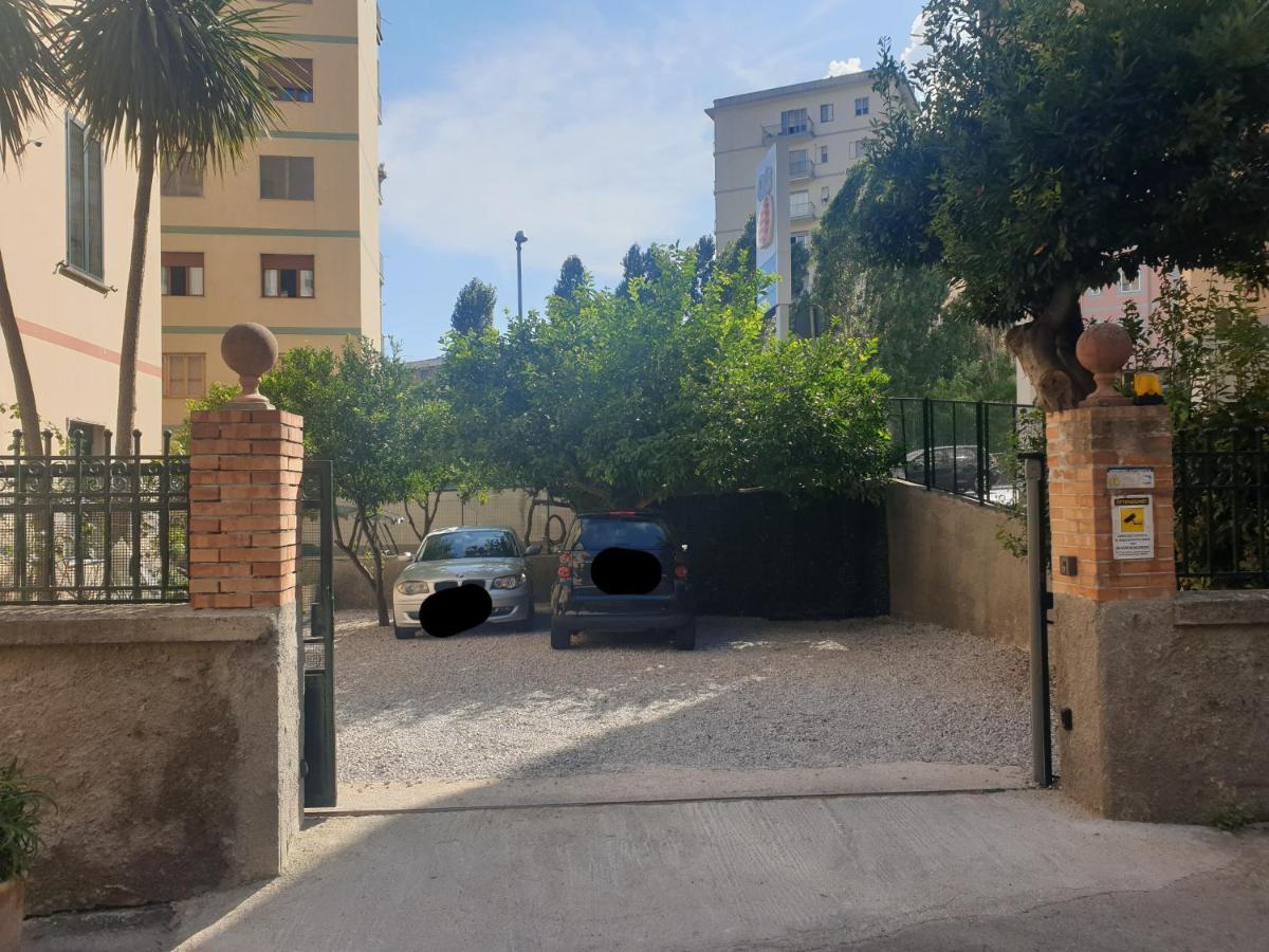 サレルノ Doralice Comfort House Free Private Parkingヴィラ エクステリア 写真