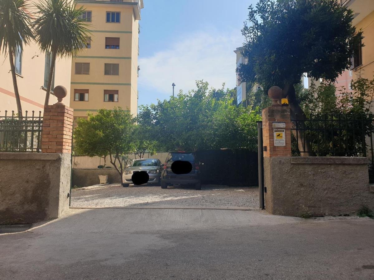 サレルノ Doralice Comfort House Free Private Parkingヴィラ エクステリア 写真